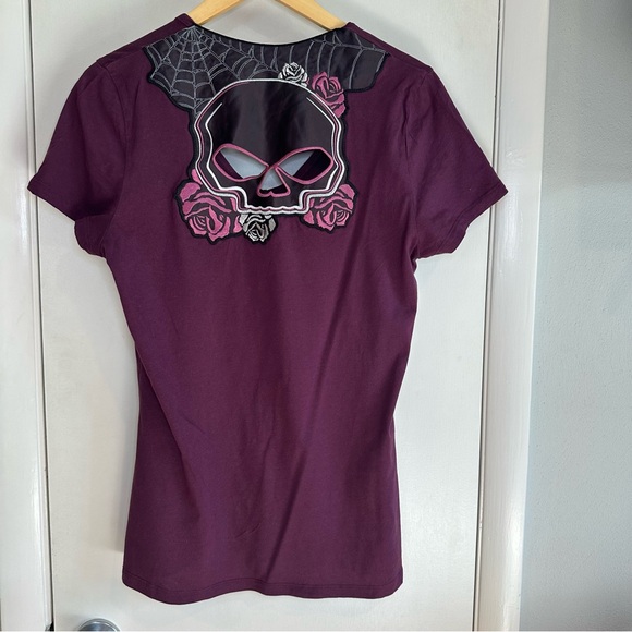 Harley Davidson Women’s V-Neck Skull T-Shirt. Color: Purple. Size: XL. - Picture 4 of 6